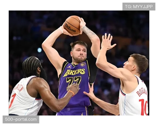 东契奇三月总得分558分独一档 湖人进攻体系高度依赖持球核心